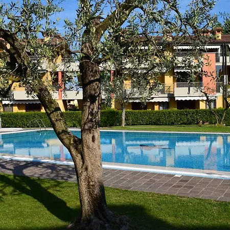 Apartment Villaggio Dei Fiori *