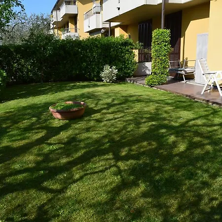 Villaggio Dei Fiori Apartment