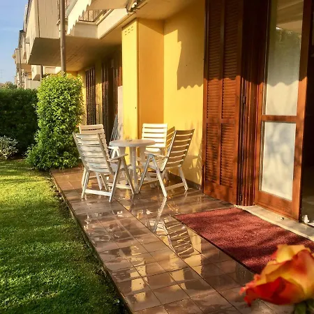Apartment Villaggio Dei Fiori *