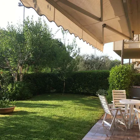 Villaggio Dei Fiori Apartment